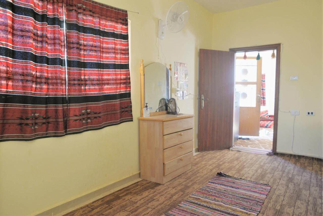 Happy Bedouin House Petra Bed & Breakfast Al Hayy Dış mekan fotoğraf