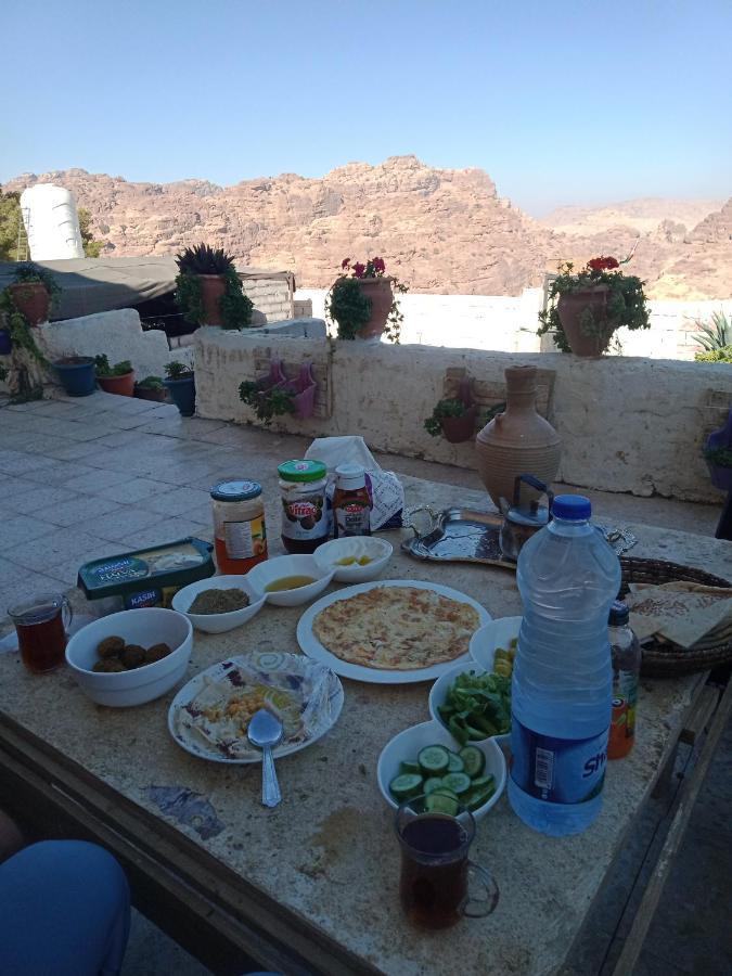 Happy Bedouin House Petra Bed & Breakfast Al Hayy Dış mekan fotoğraf
