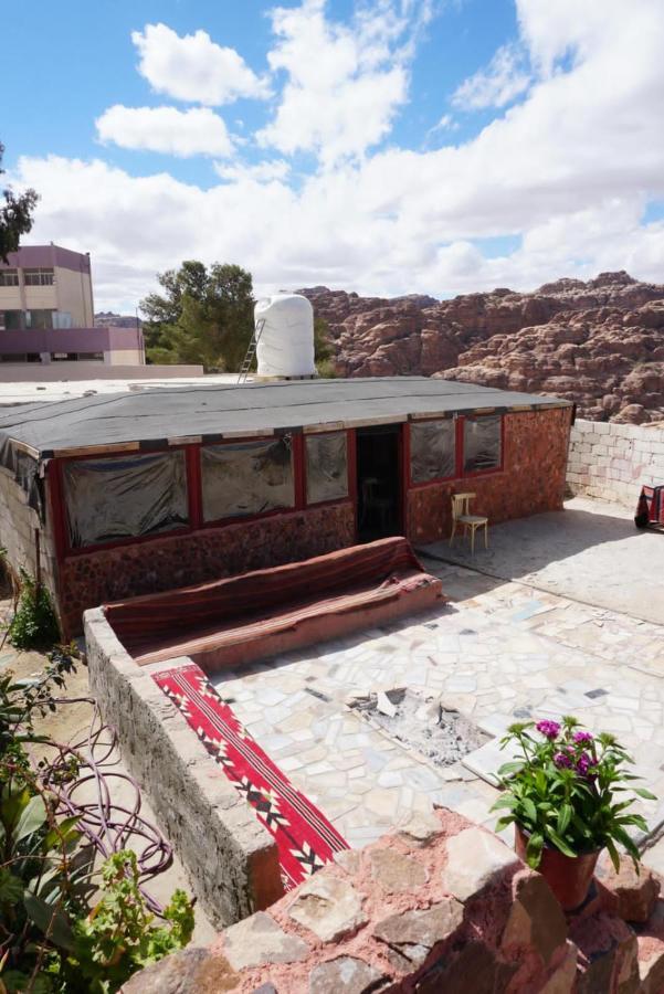 Happy Bedouin House Petra Bed & Breakfast Al Hayy Dış mekan fotoğraf